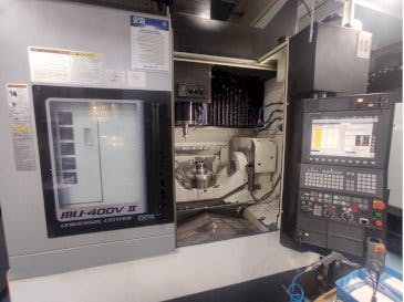 Вид станка Okuma MU-400V-II  спереди